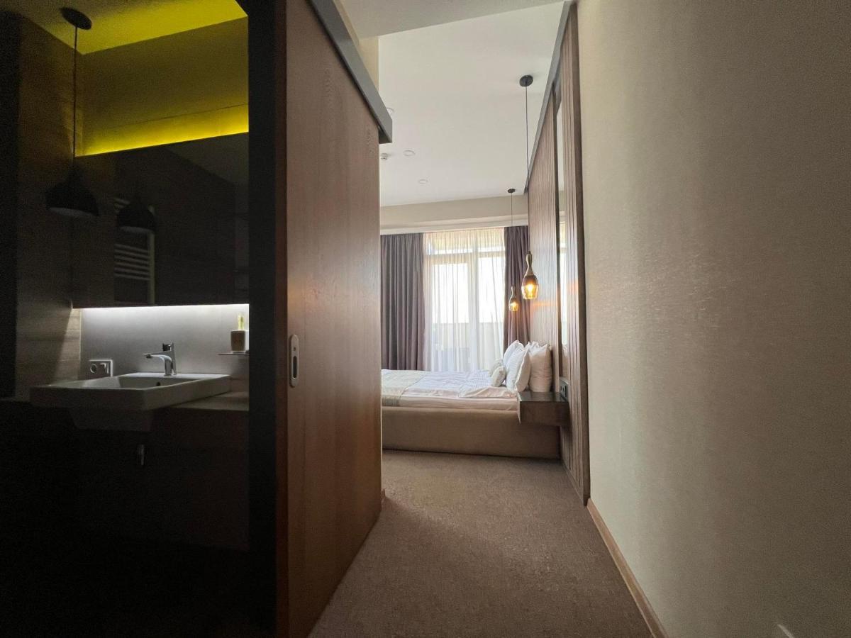 Hotel Sky Station 트빌리시 외부 사진