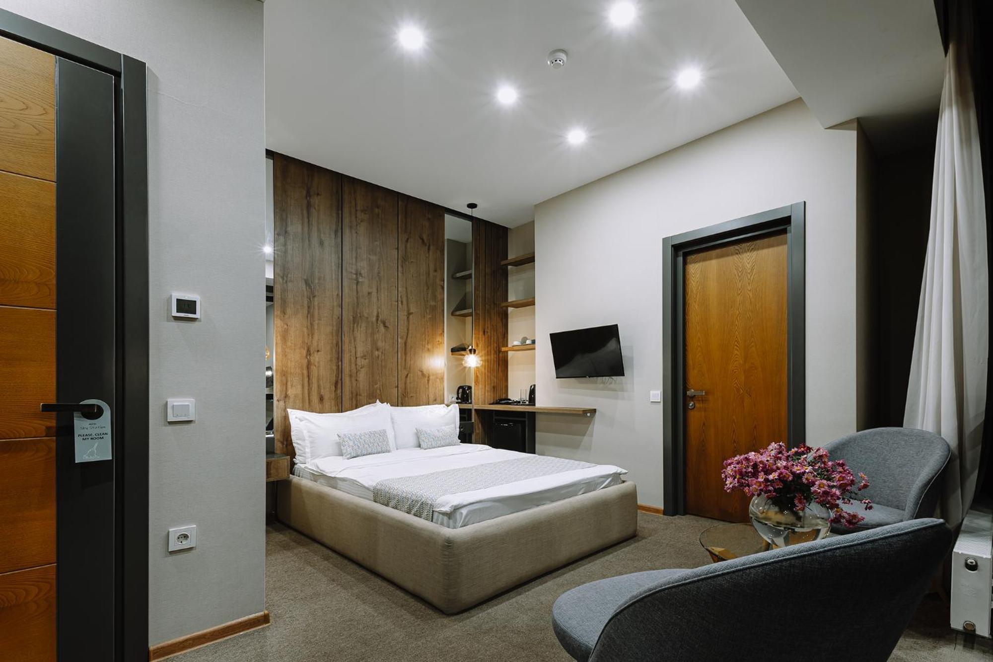 Hotel Sky Station 트빌리시 외부 사진