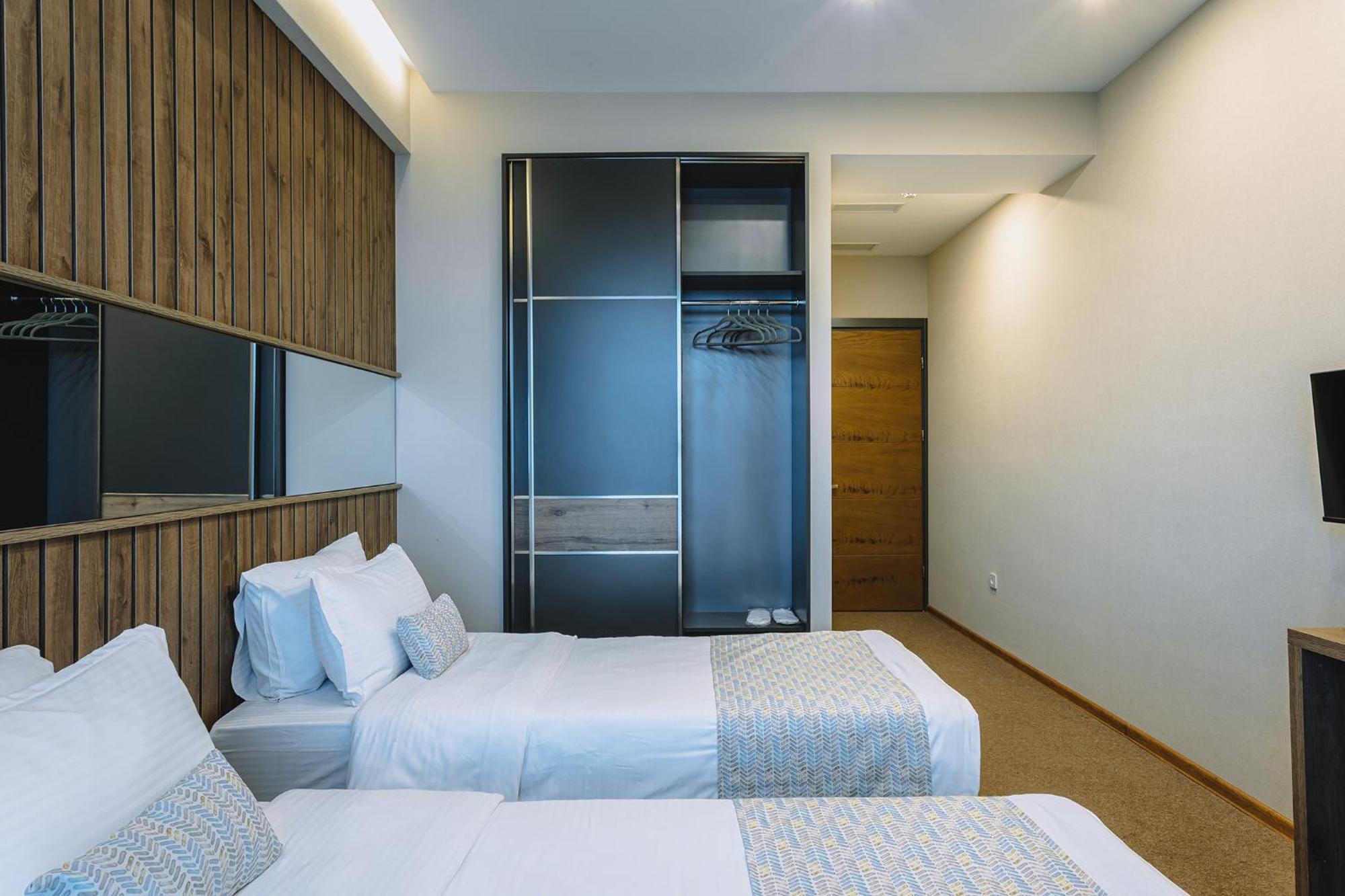 Hotel Sky Station 트빌리시 외부 사진