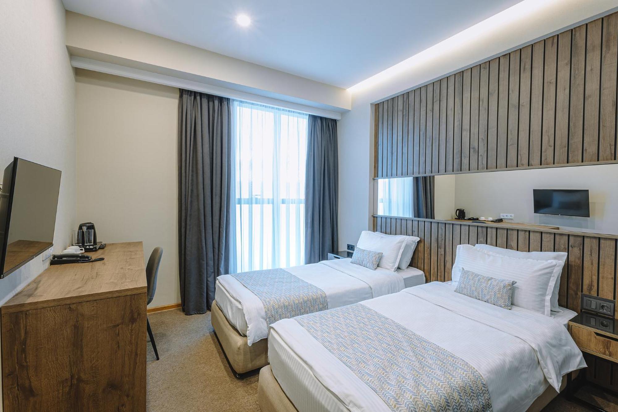 Hotel Sky Station 트빌리시 외부 사진