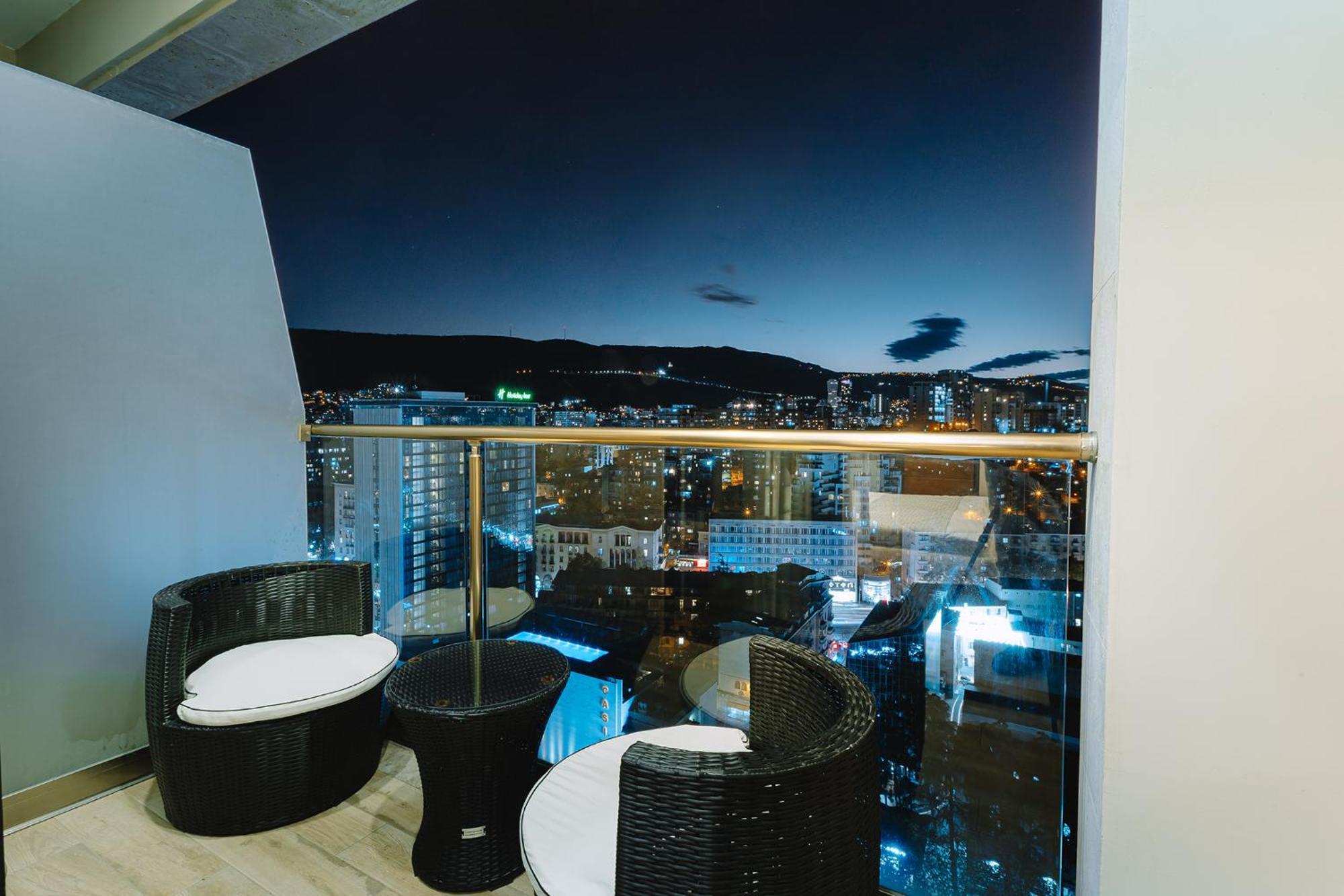 Hotel Sky Station 트빌리시 외부 사진