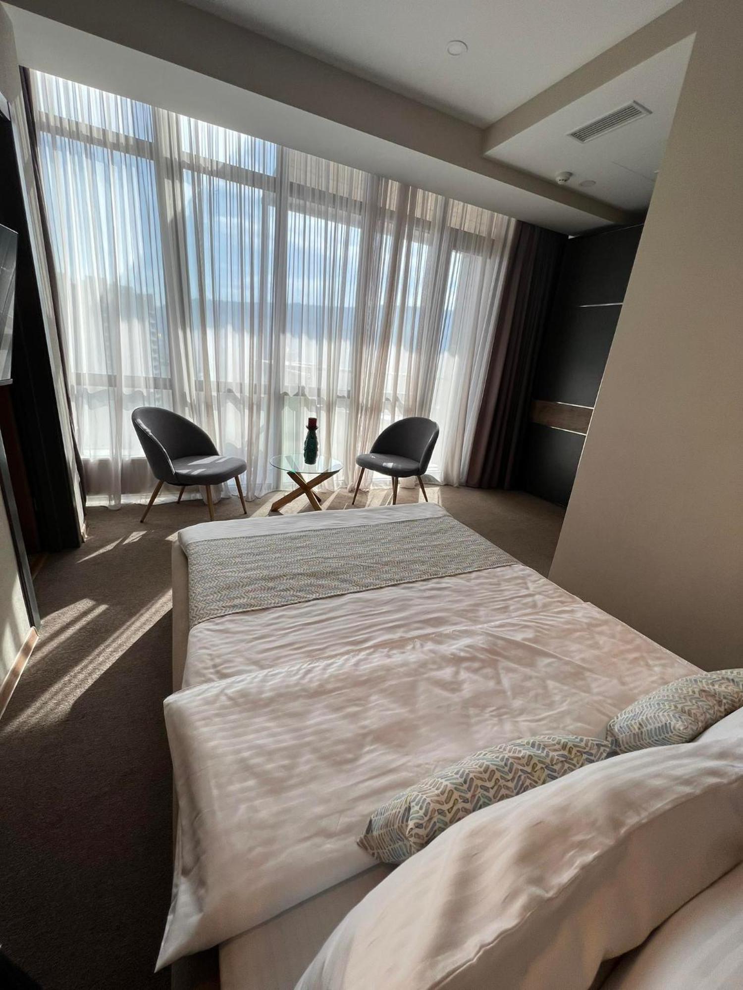 Hotel Sky Station 트빌리시 외부 사진